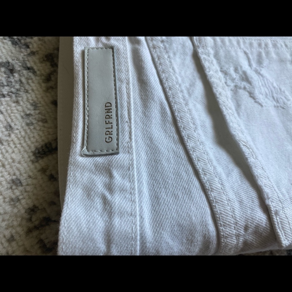 GRLFRND white denim shorts - size 28
